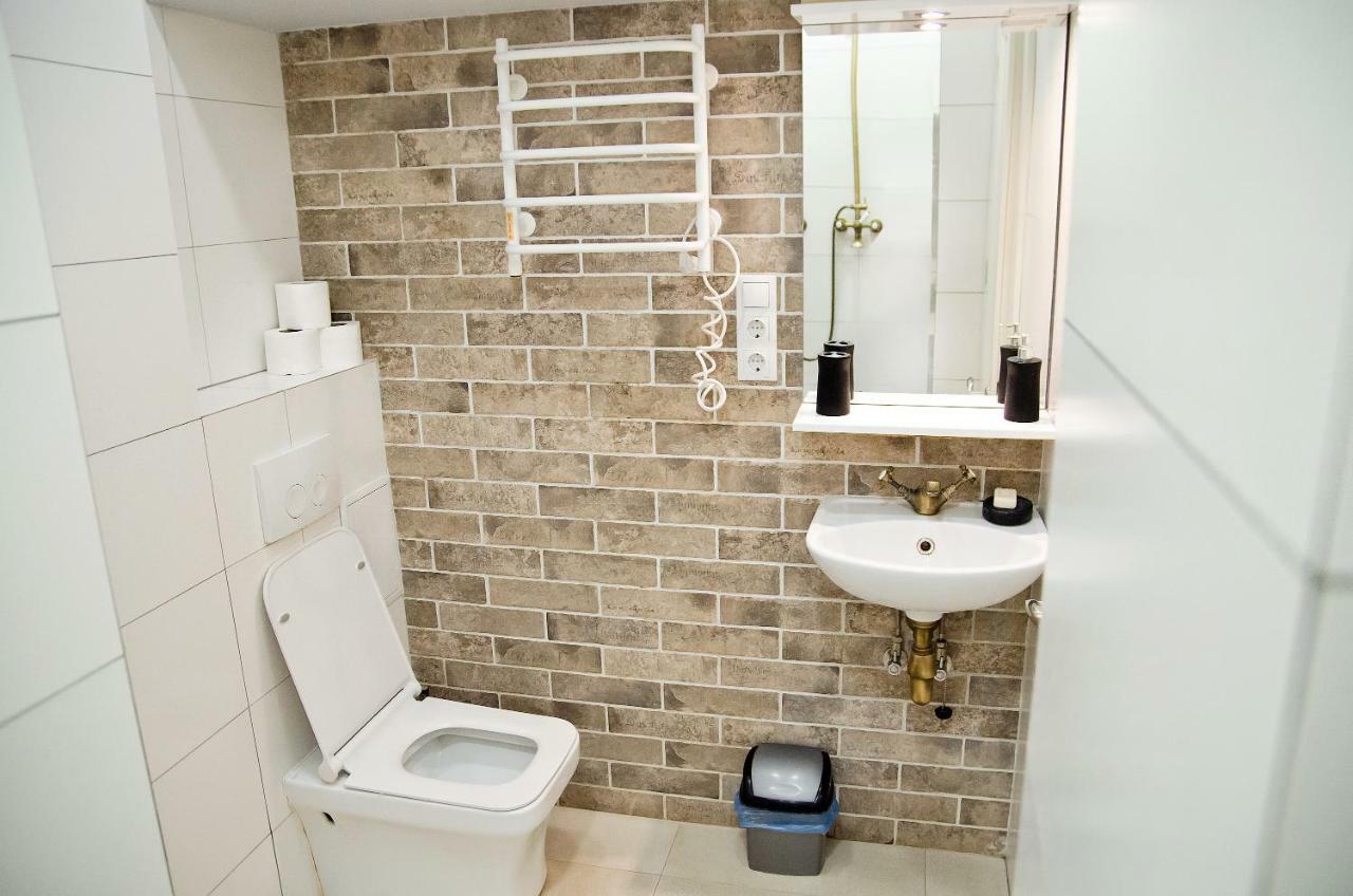 Deluxe Appartment In The City Center Lviv Exterior photo
